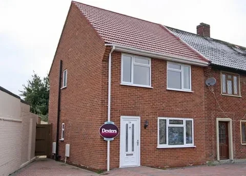 House Redlees Close in Greater London