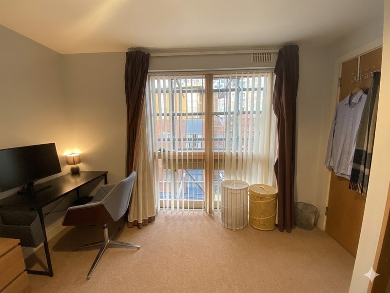 Room Waterfront Walk in Birmingham