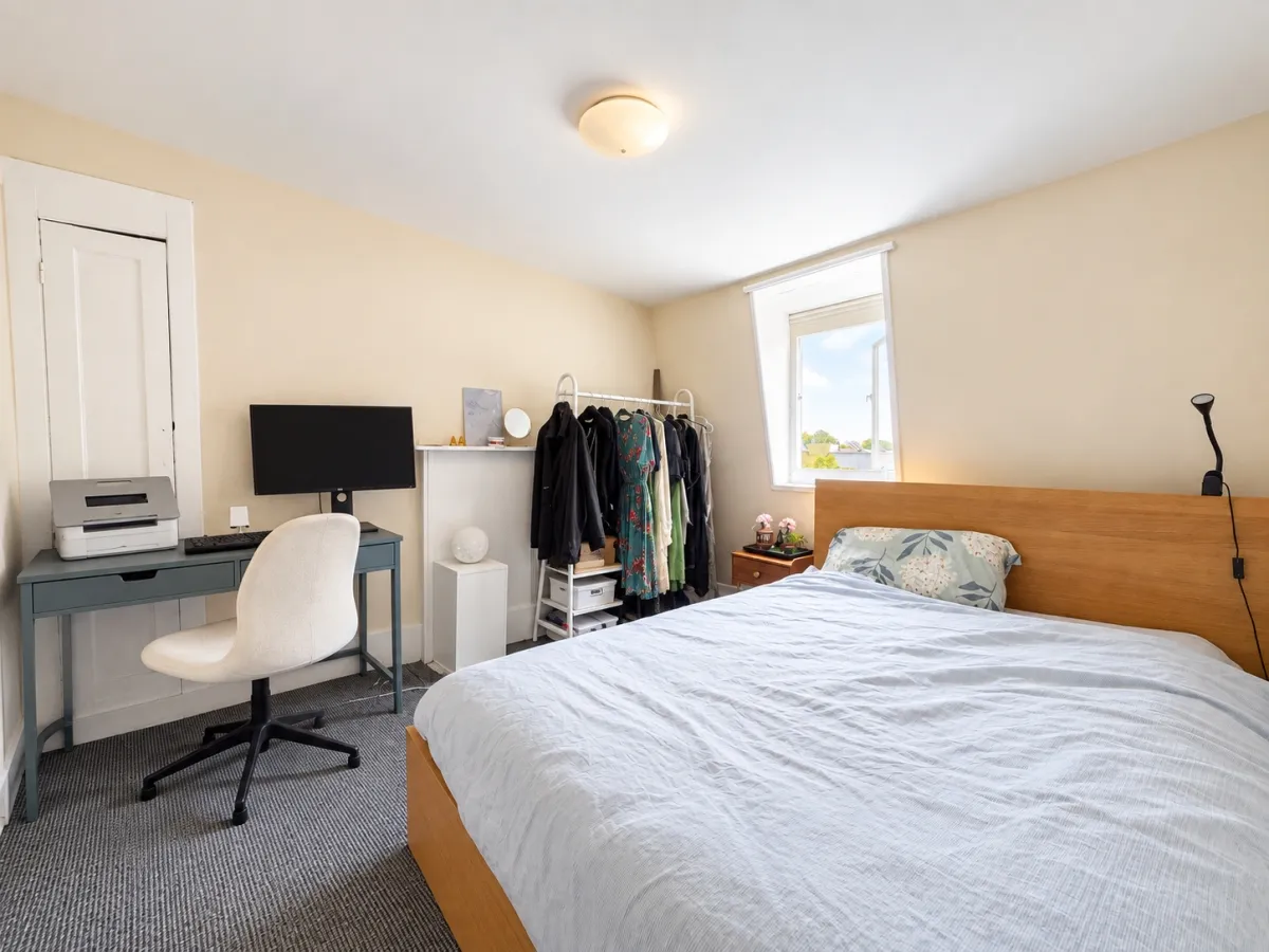 Flat Essex Road in Greater London
