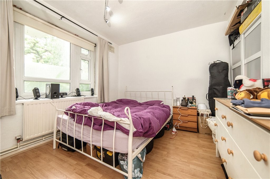 Flat Stockwell Road in Greater London