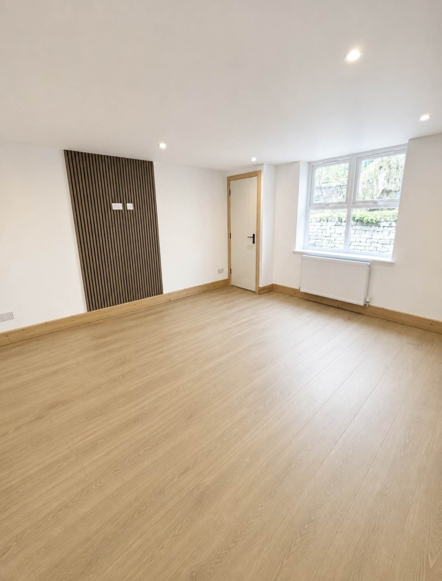 Flat Alfred Road in Oxton Village