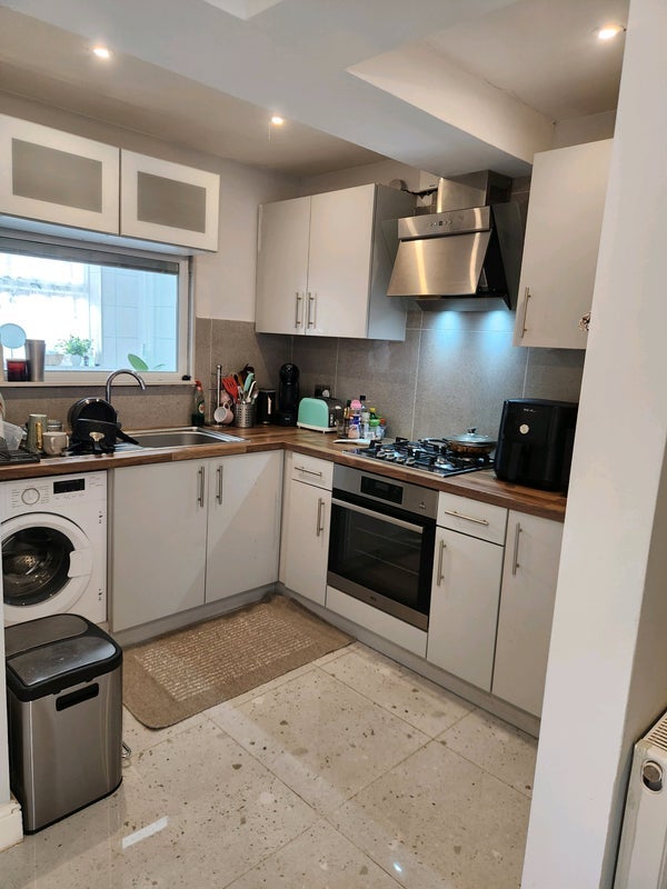 Room Hinstock Crescent in Manchester