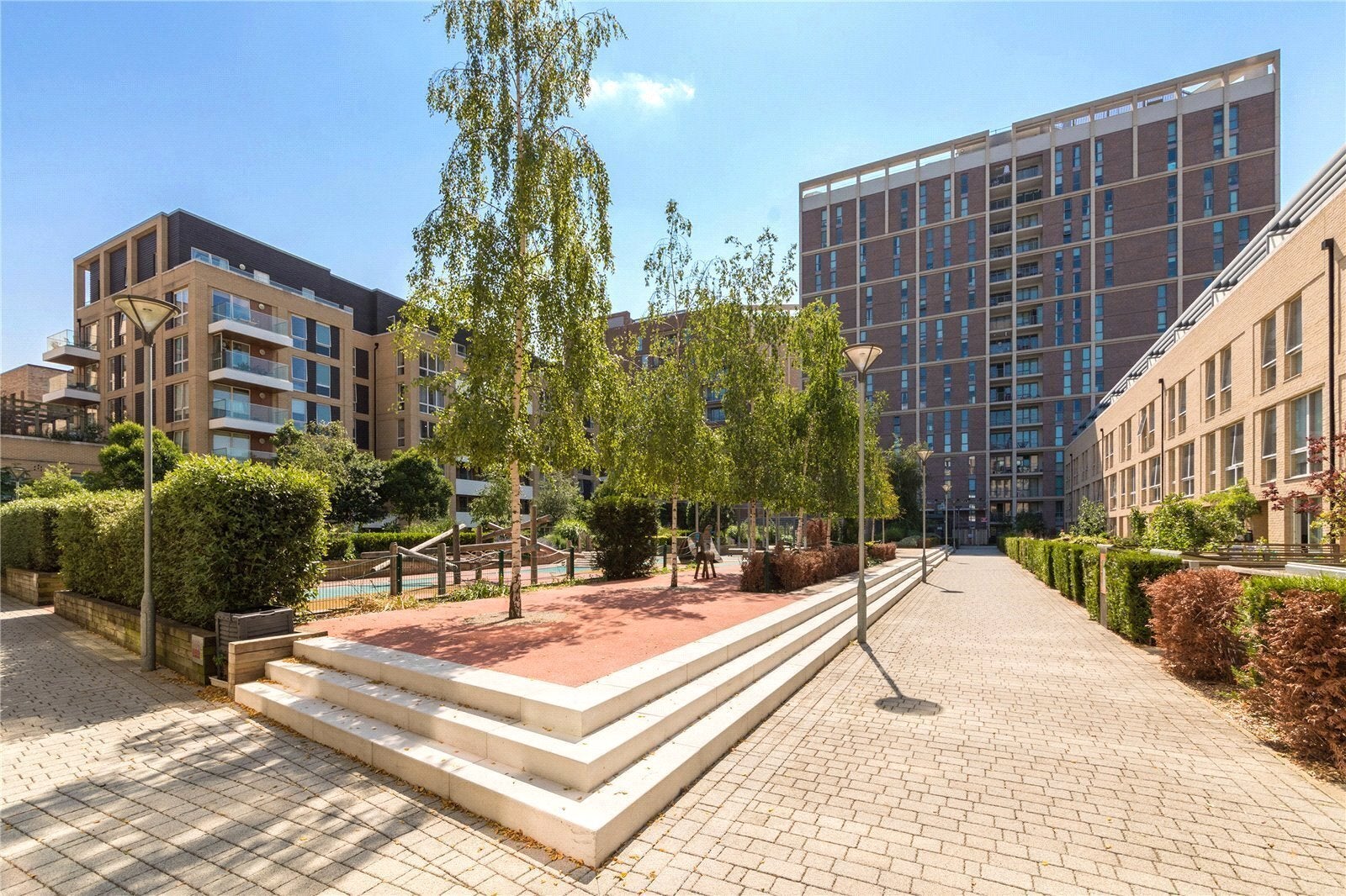 Flat Terry Spinks Place in Greater London