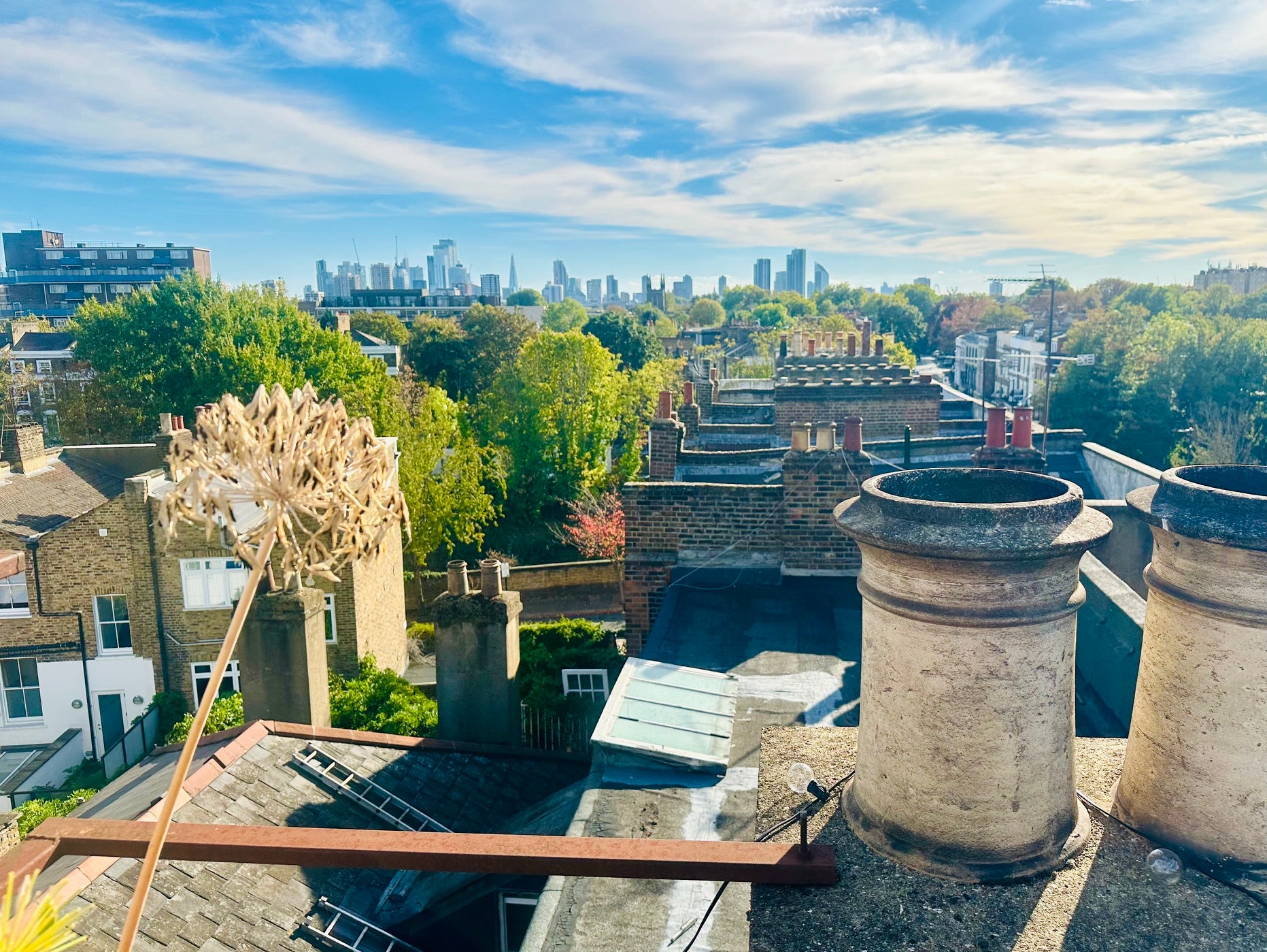 Flat Newington Green Road in Greater London