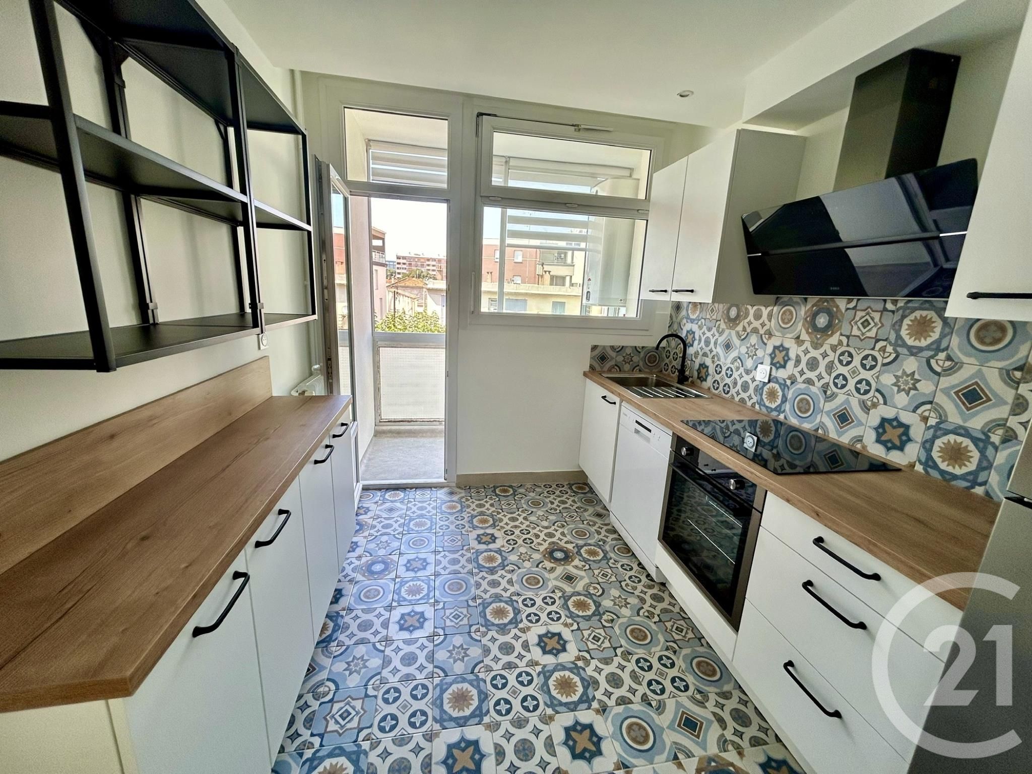Appartement Rue du Cadereau à Nîmes