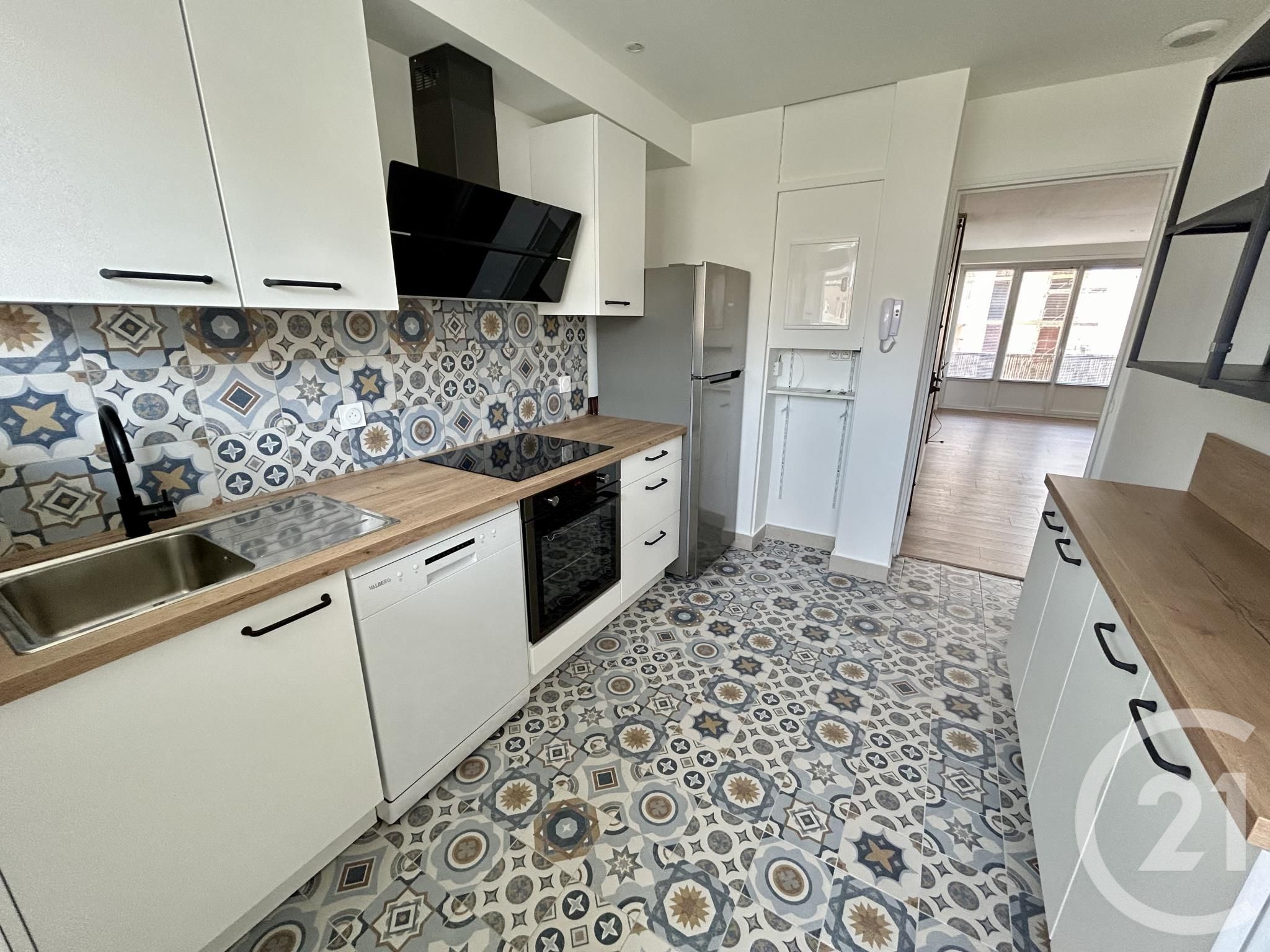 Appartement Rue du Cadereau à Nîmes