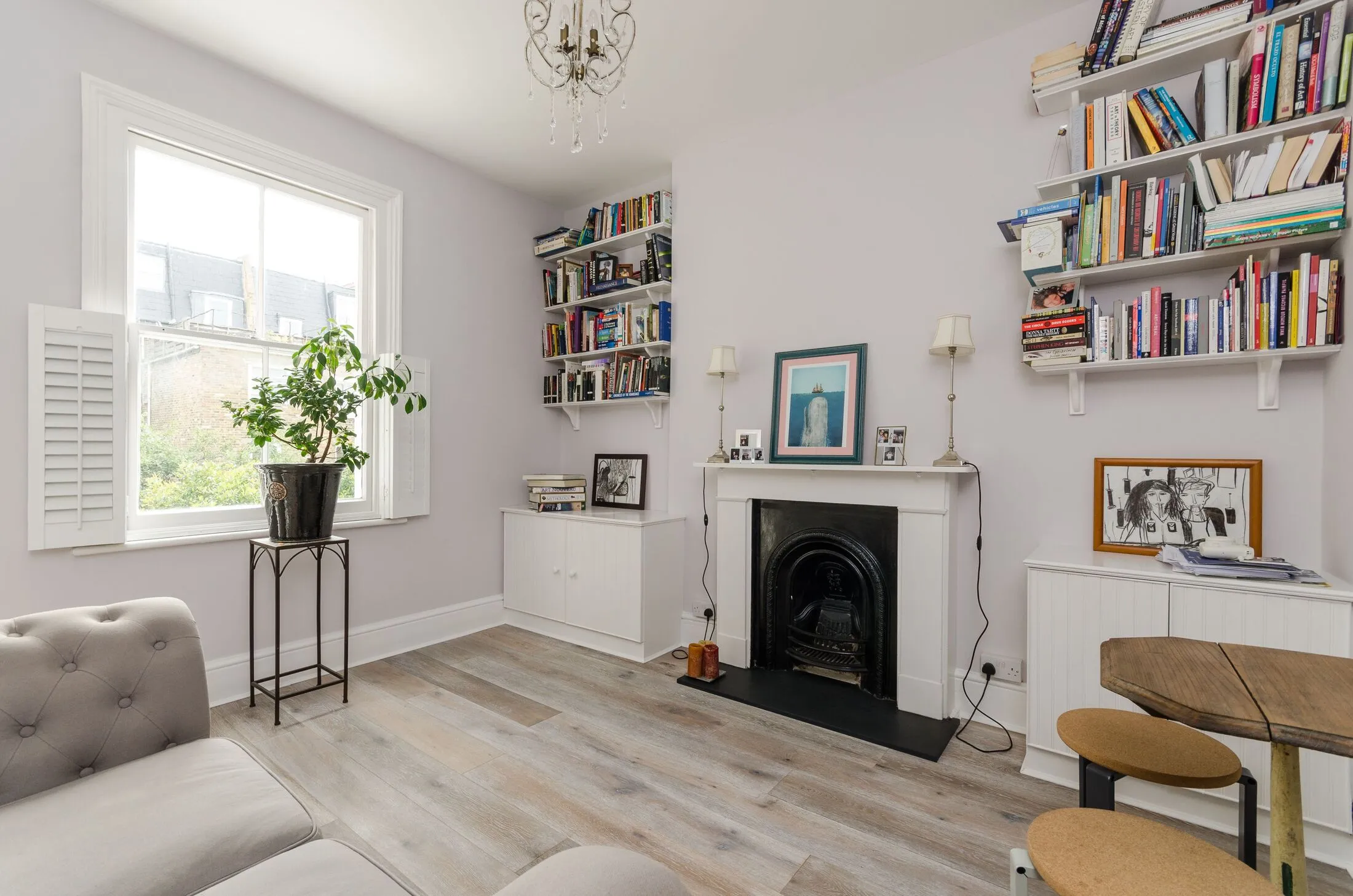 Flat Chesilton Road in Greater London