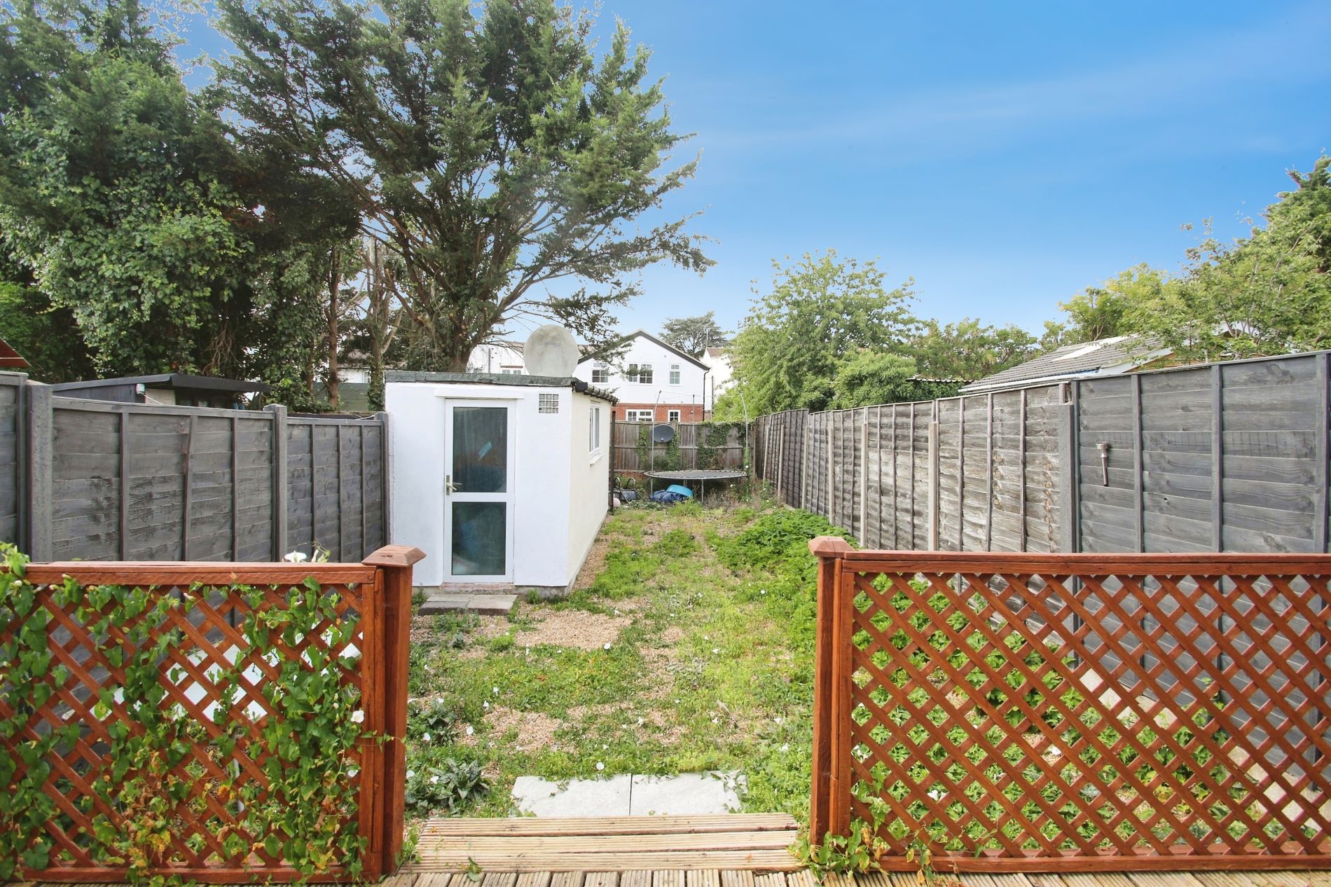 House Orchard Close in Denham