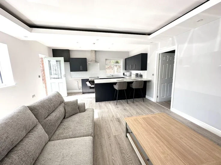 Flat Lowgates in Staveley