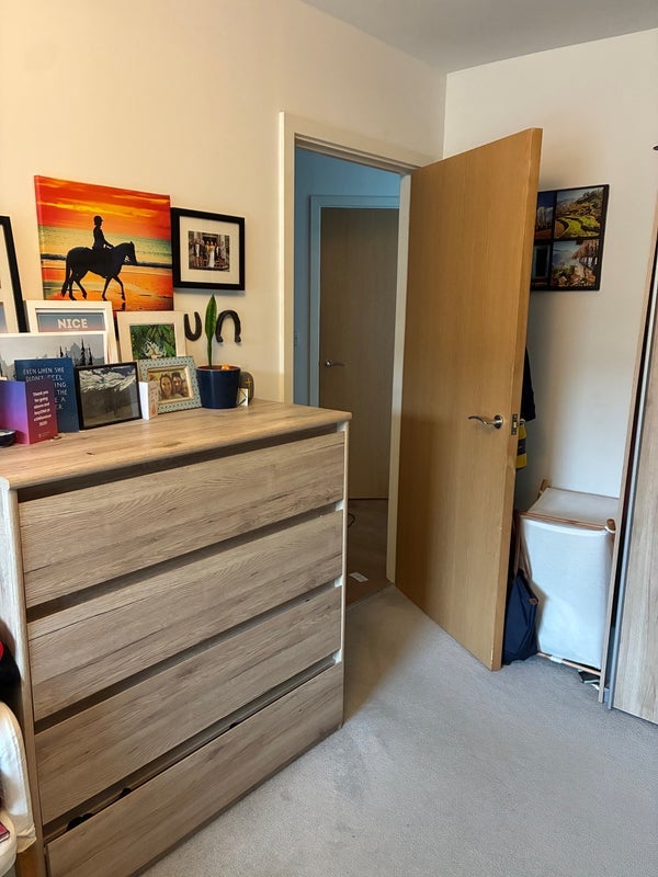 Room Thomas Fyre Drive in Greater London