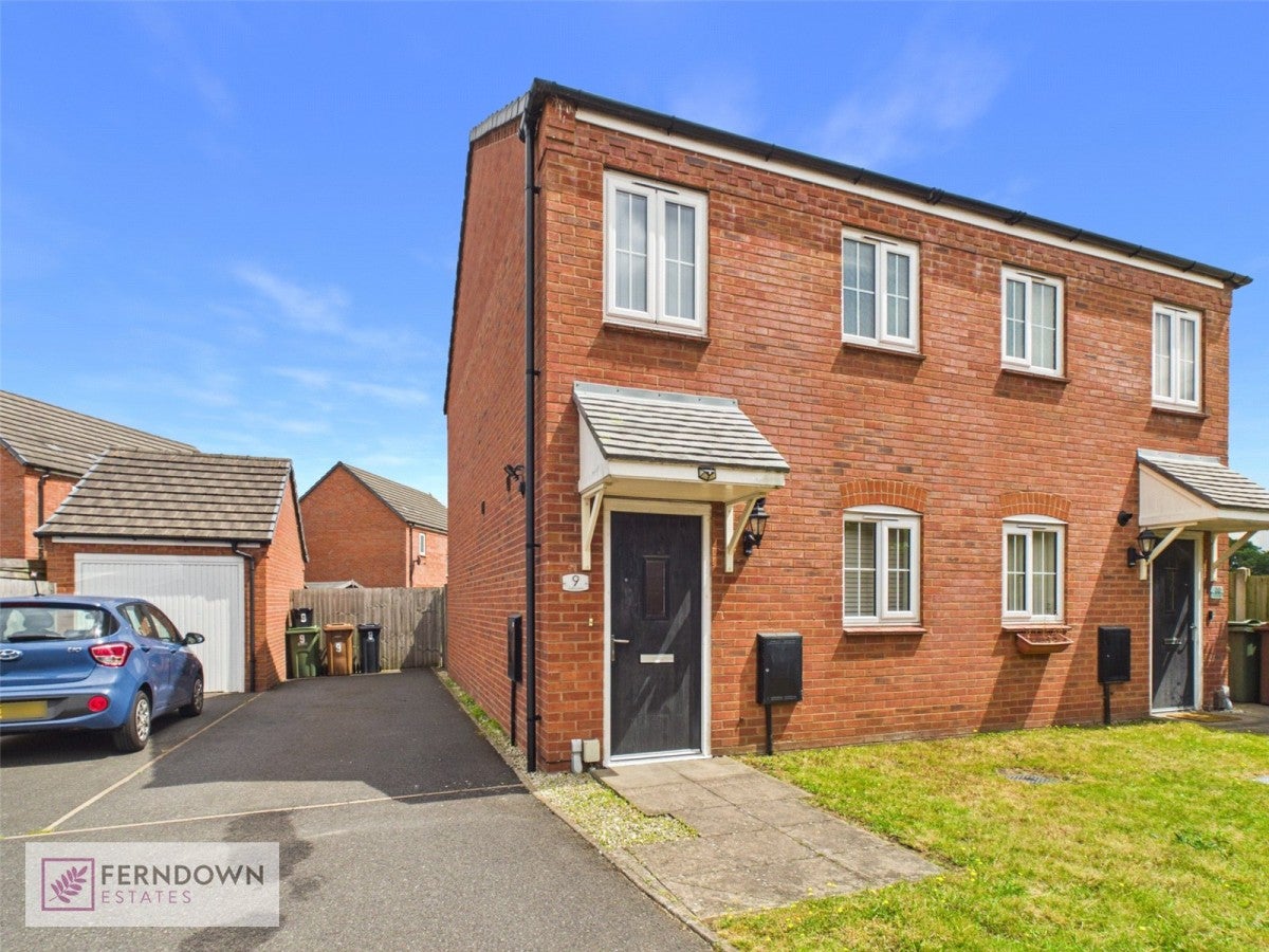 House Collins Way in Metropolitan Borough of Solihull