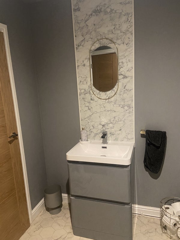 Room North Lingwell Road in Leeds