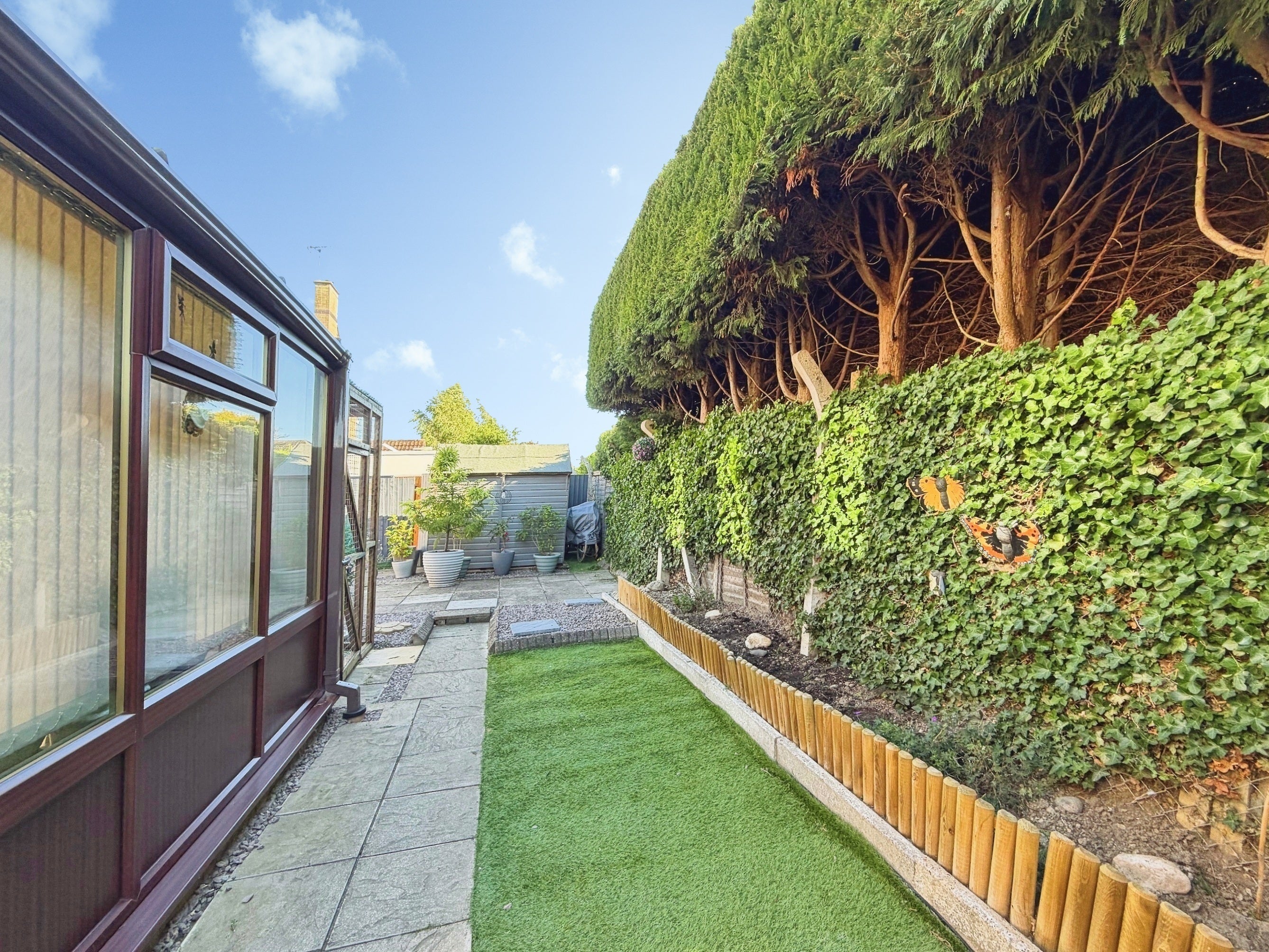 House Carrington Close in South Holland