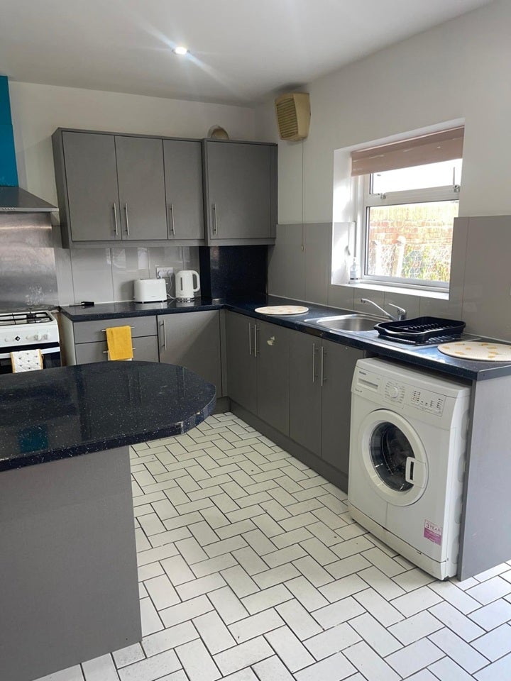House Springwell Road in Greater London