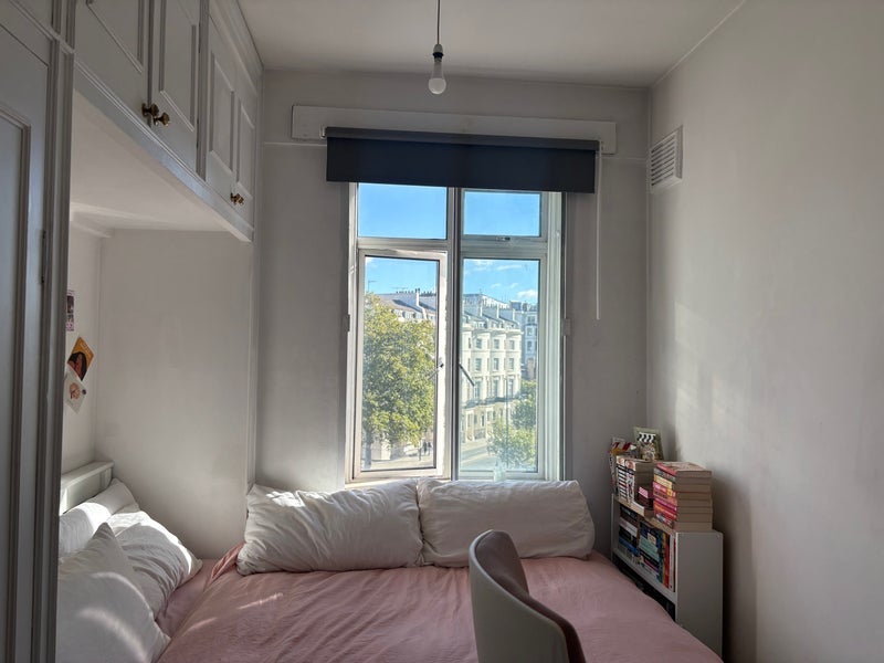 Room Cerney Mews in City of Westminster