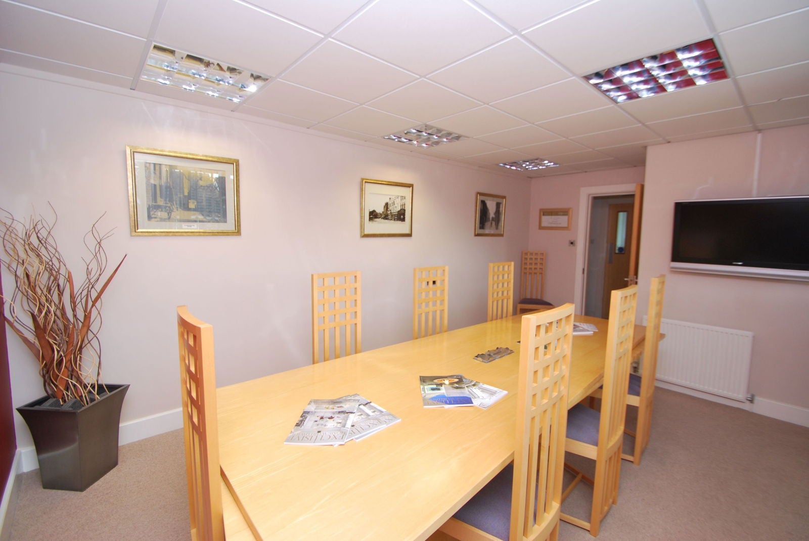Room Mortimer Heights in Sheffield