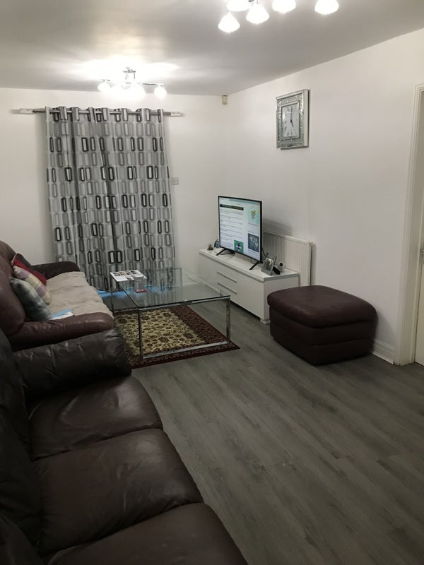 Flat Campbell Drive in Cardiff