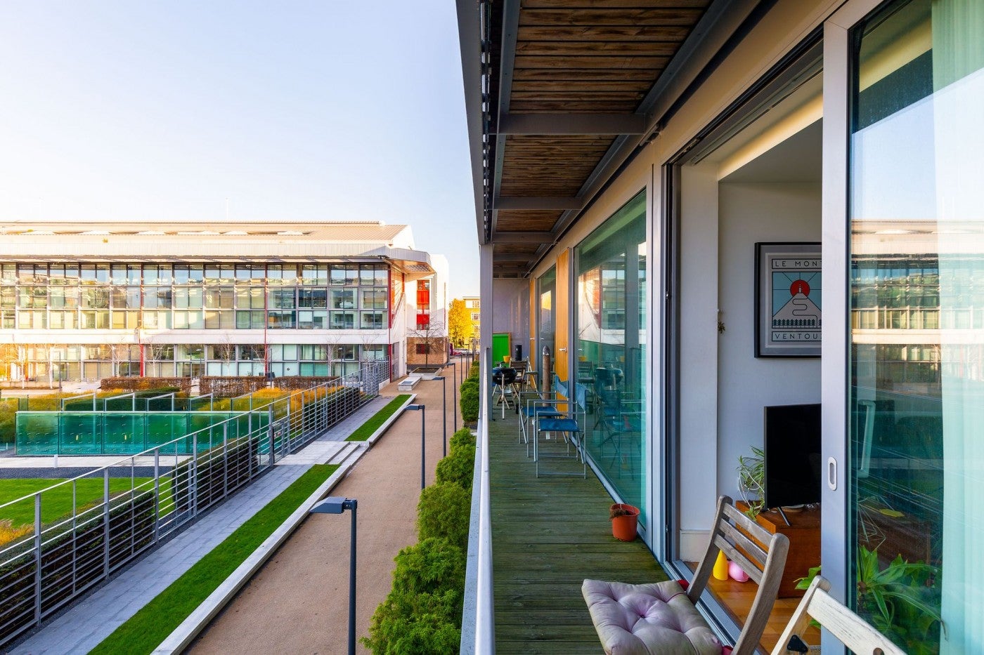 Flat Avenell Road in Greater London