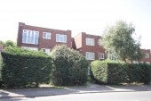 Flat Cookham Road in Maidenhead