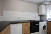 Flat Cookham Road in Maidenhead