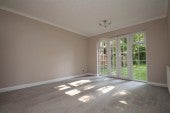Flat Cookham Road in Maidenhead
