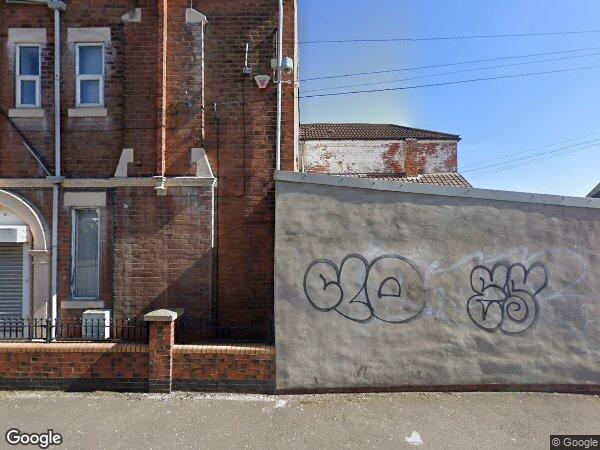Flat Anlaby Road in Hull