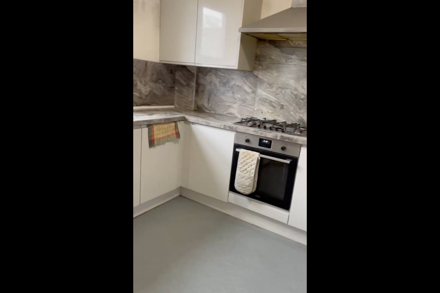 Room Seamoor Road in Bournemouth