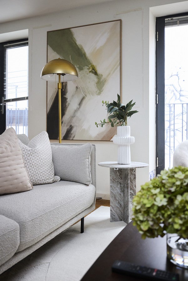 Flat Turville Street in Greater London