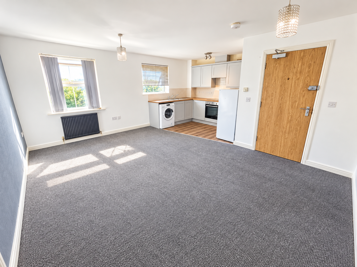 Flat Bellway Close in Kettering