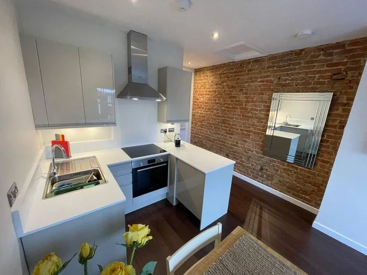 Flat St Margarets Road in Greater London