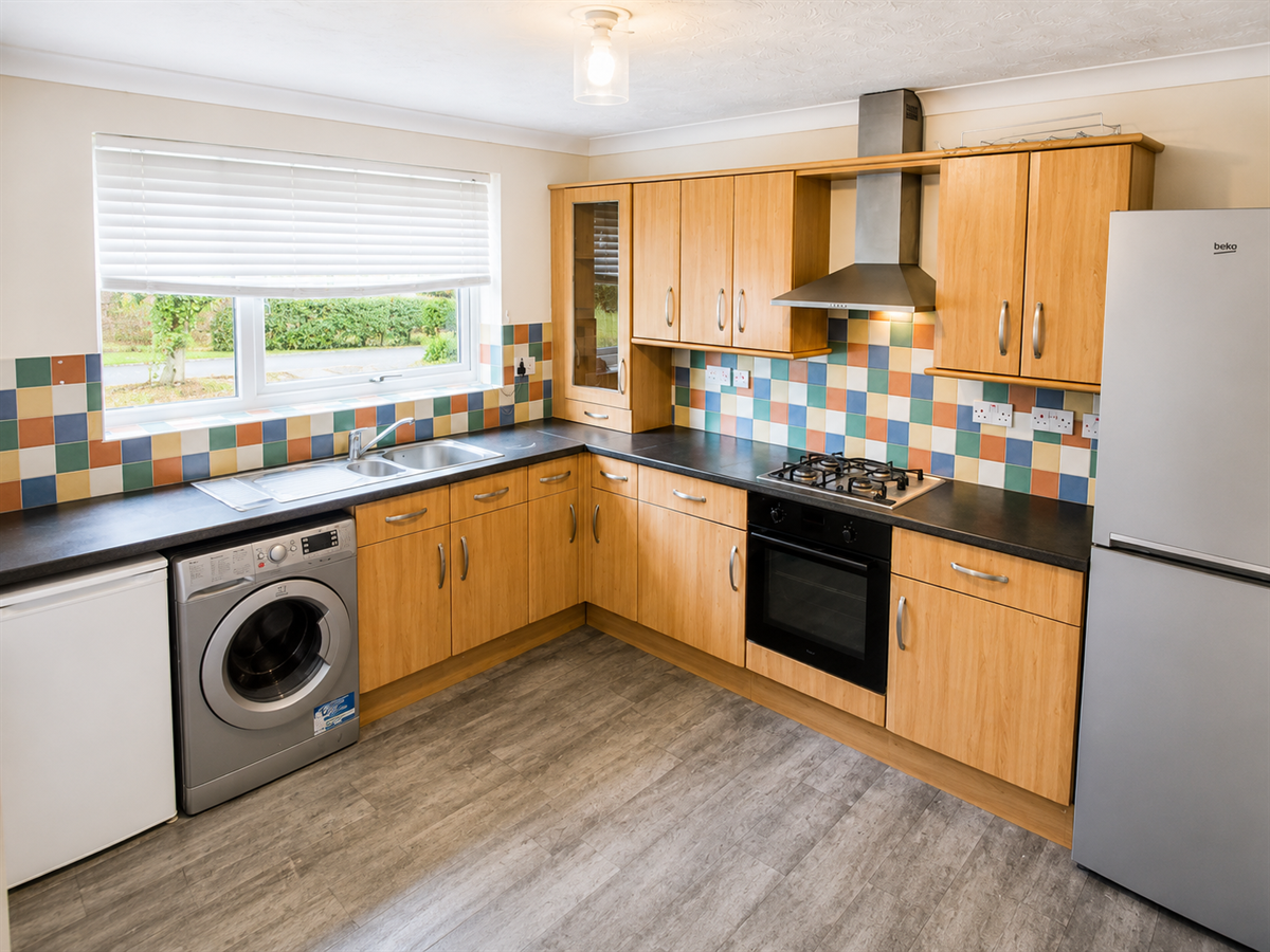 House Dearne Walk in Bedford