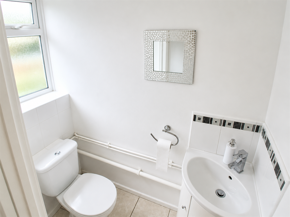House Dearne Walk in Bedford