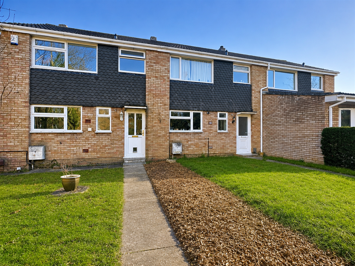 House Dearne Walk in Bedford