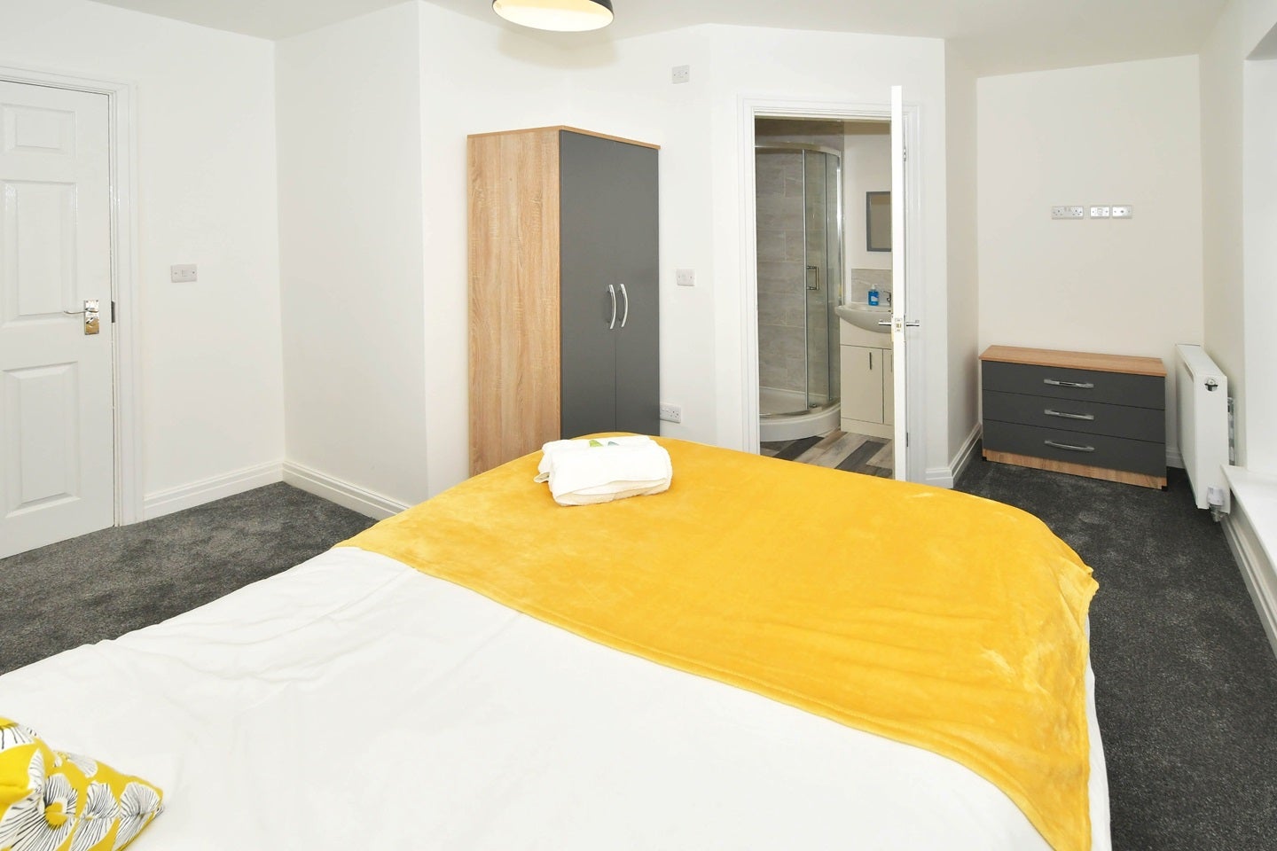 Room Westminster Street in Crewe