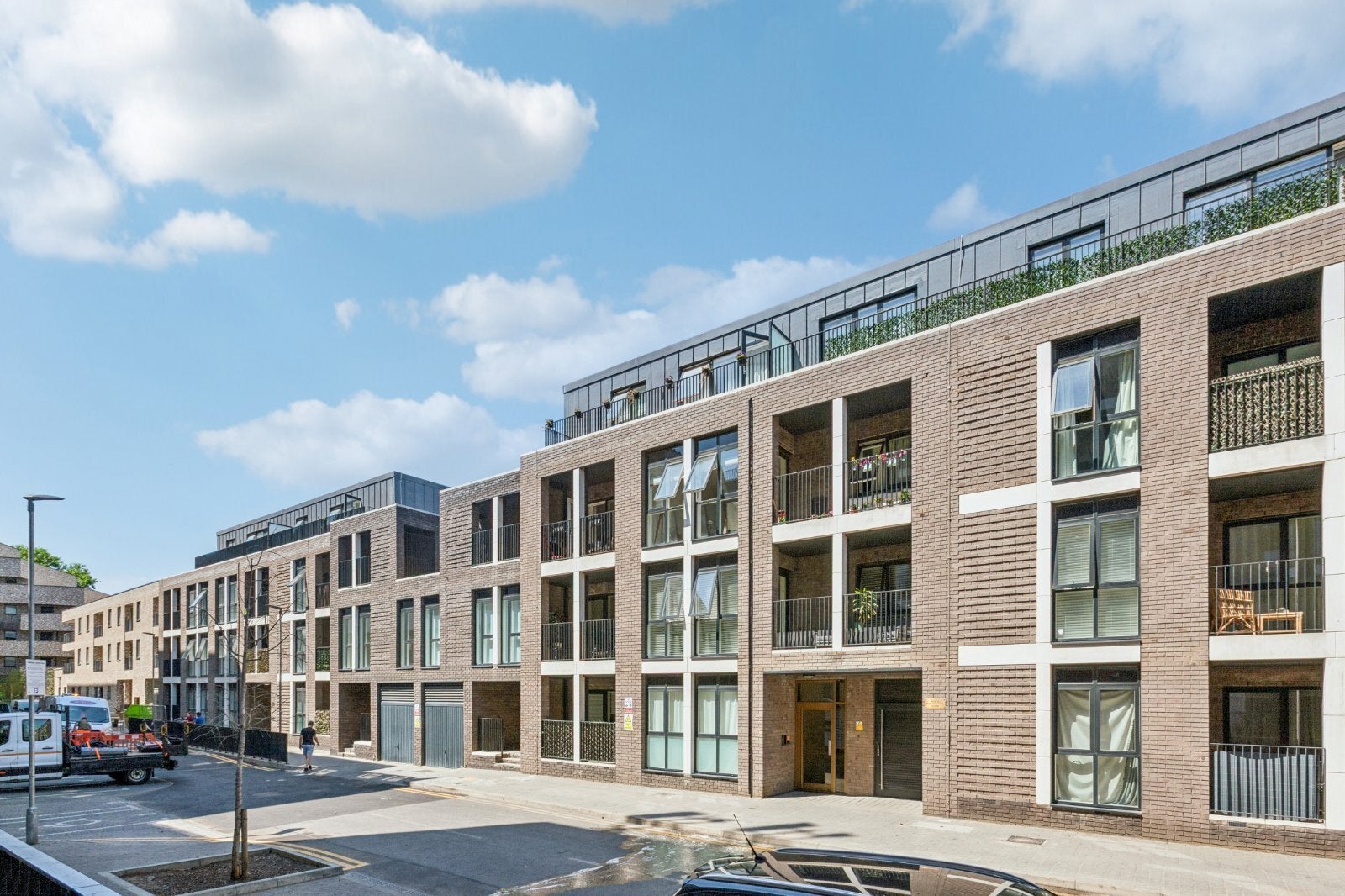 Flat Ravensbury Terrace in Greater London