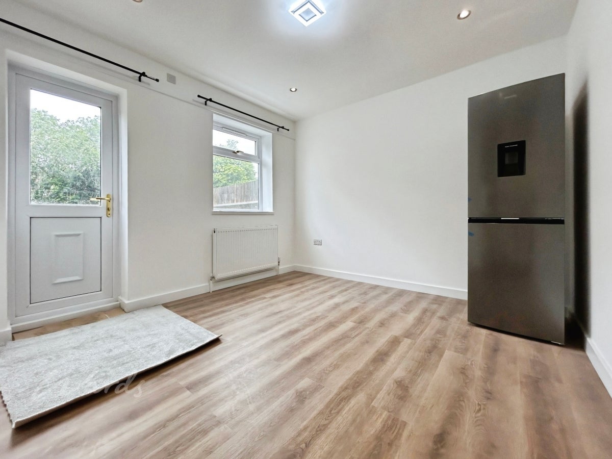 House Lodge Oak Lane in Tonbridge and Malling