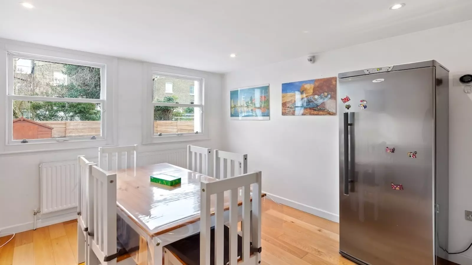 Flat Hillmarton Road in Greater London