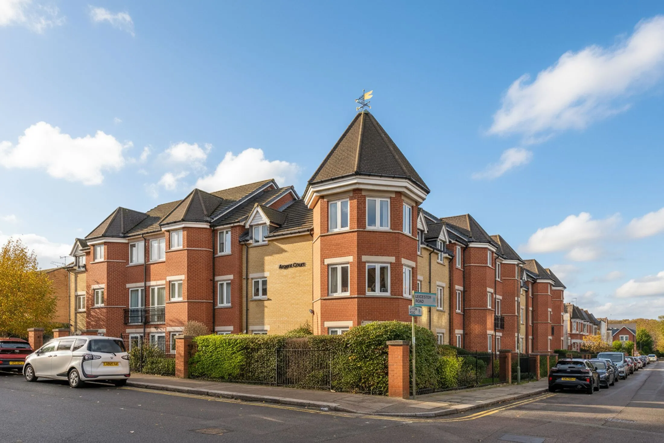 Flat Leicester Road in Greater London