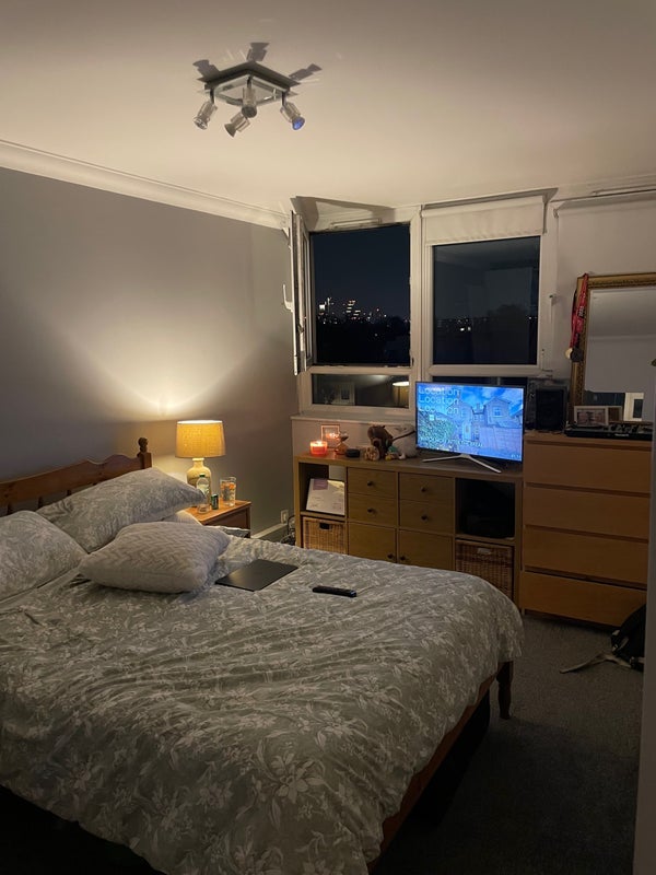 Room George Potter Way in Greater London