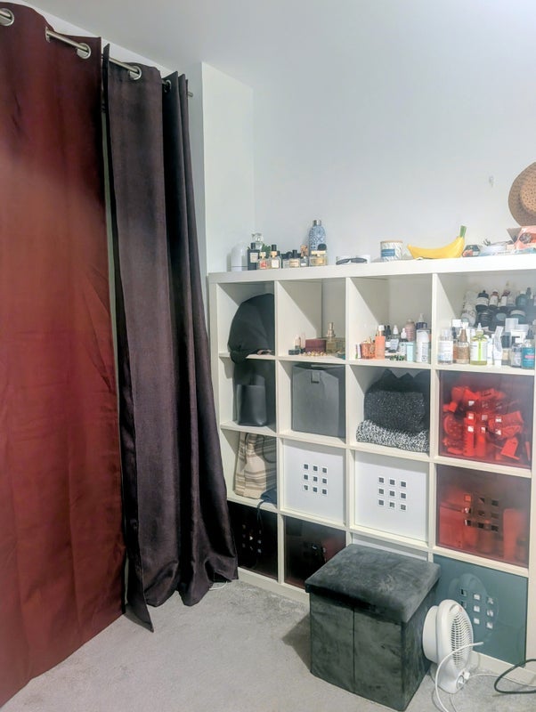 Room Scena Way in Greater London
