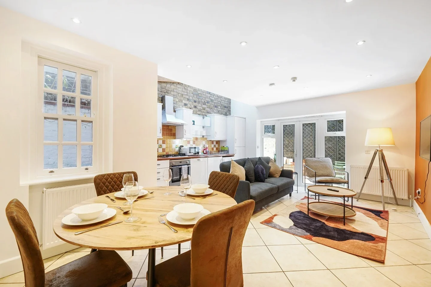 Flat Gopsall Street in Greater London