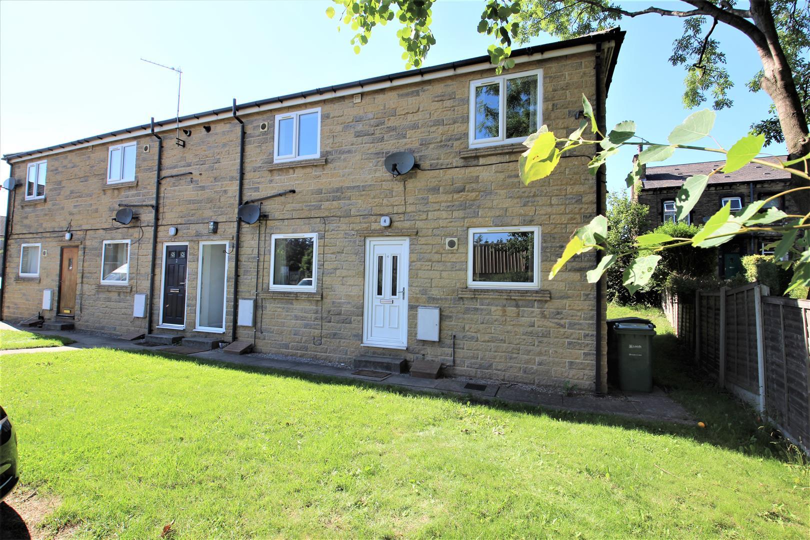 Flat Gladstone Court in Leeds