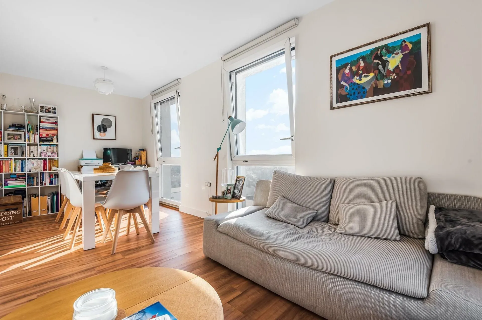 Flat Finchley Road in Greater London