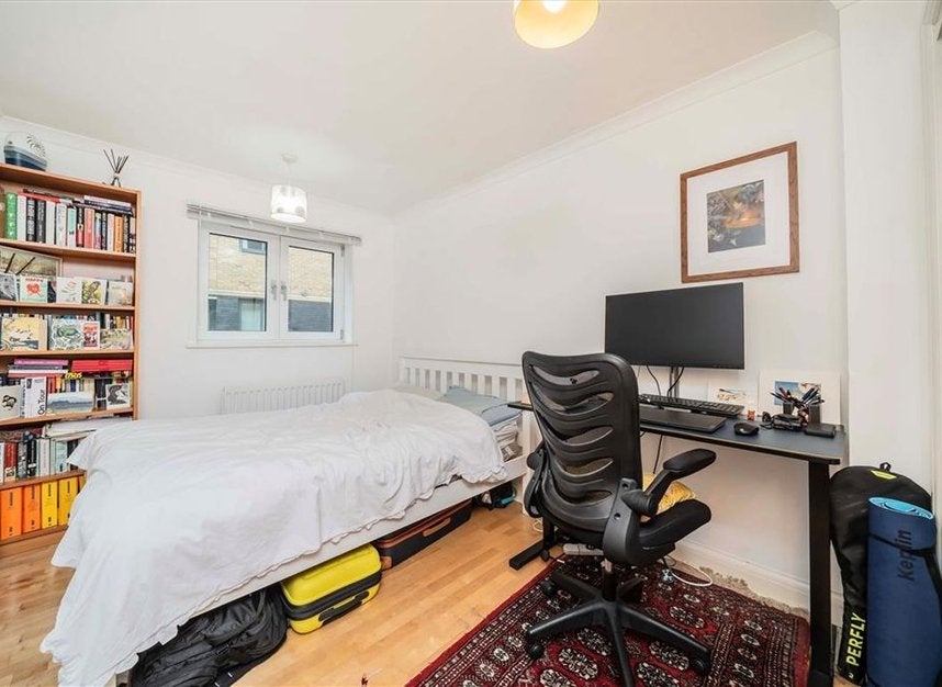 Flat Jacob Street in Greater London