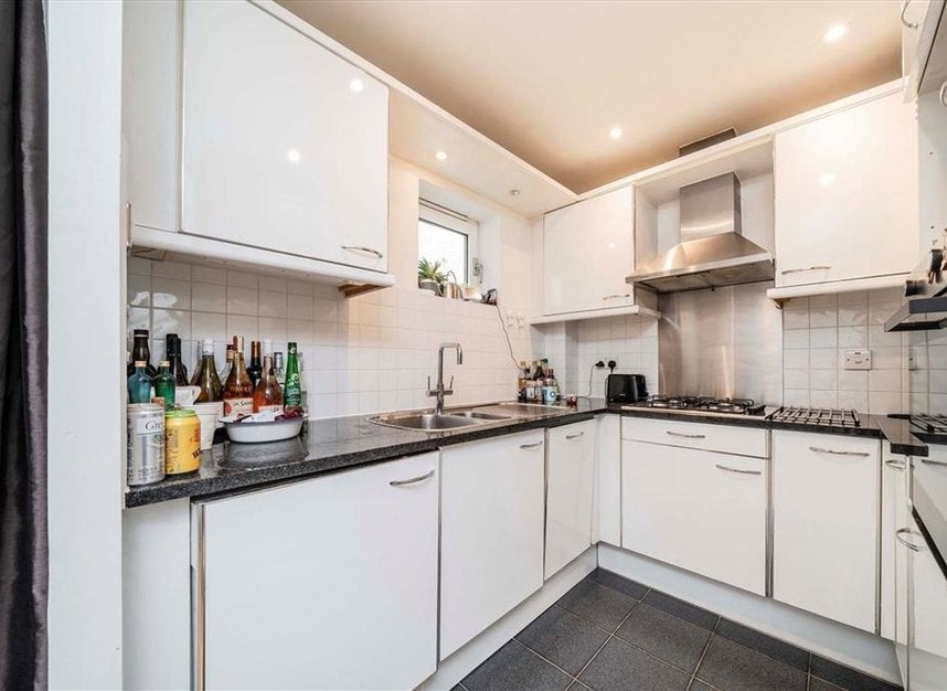 Flat Jacob Street in Greater London