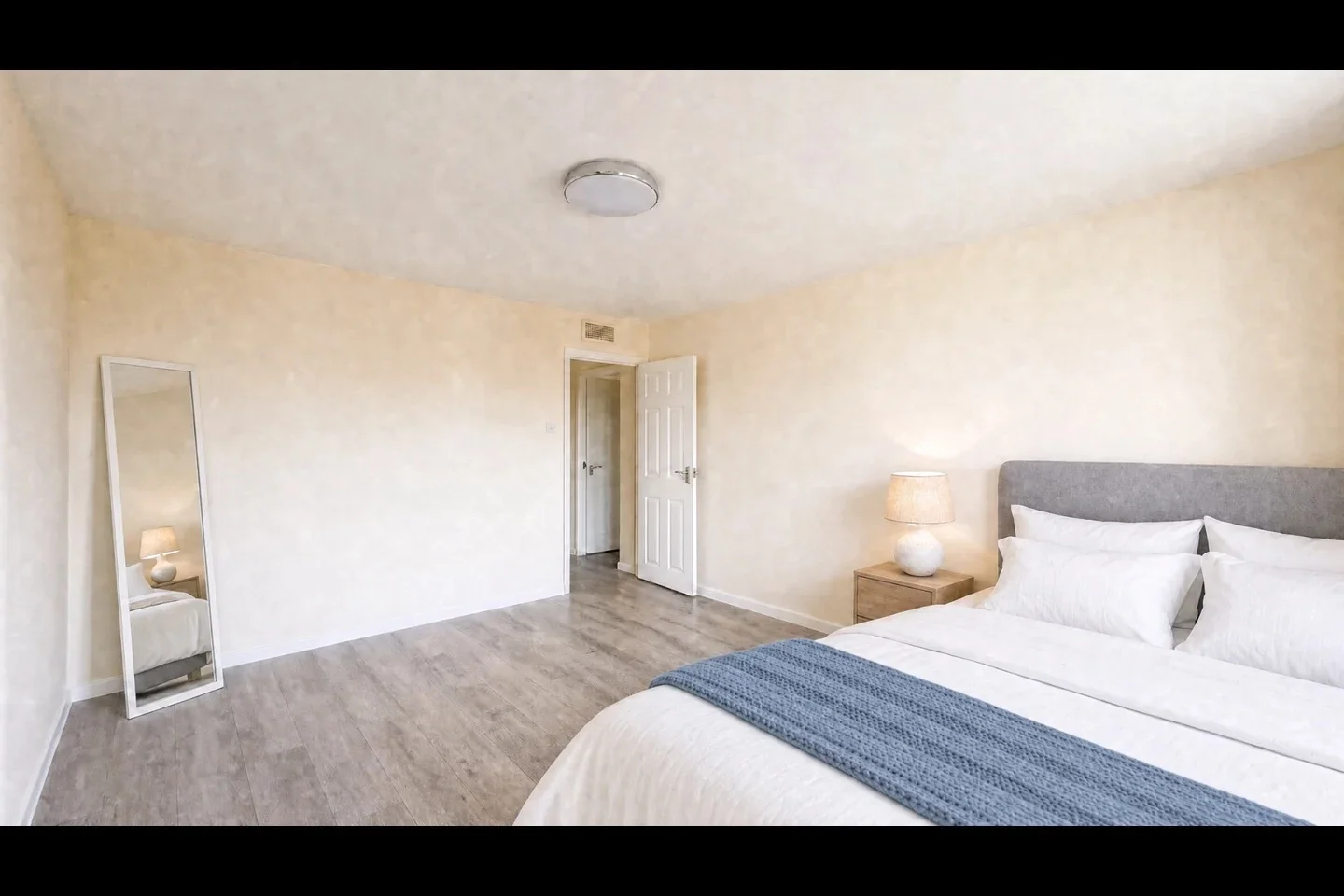 Room Jervis Road in Greater London