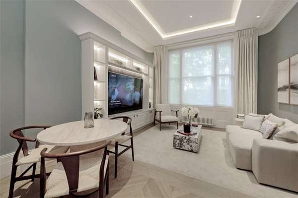 Flat Rutland Gate in London