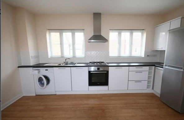 Flat Shepherds Walk in Bradley Stoke
