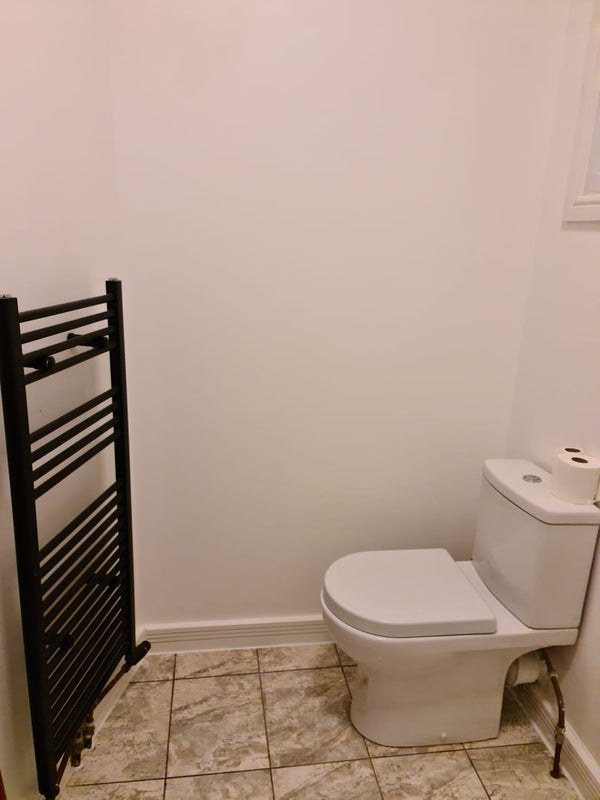 Room Loveday Road in Greater London