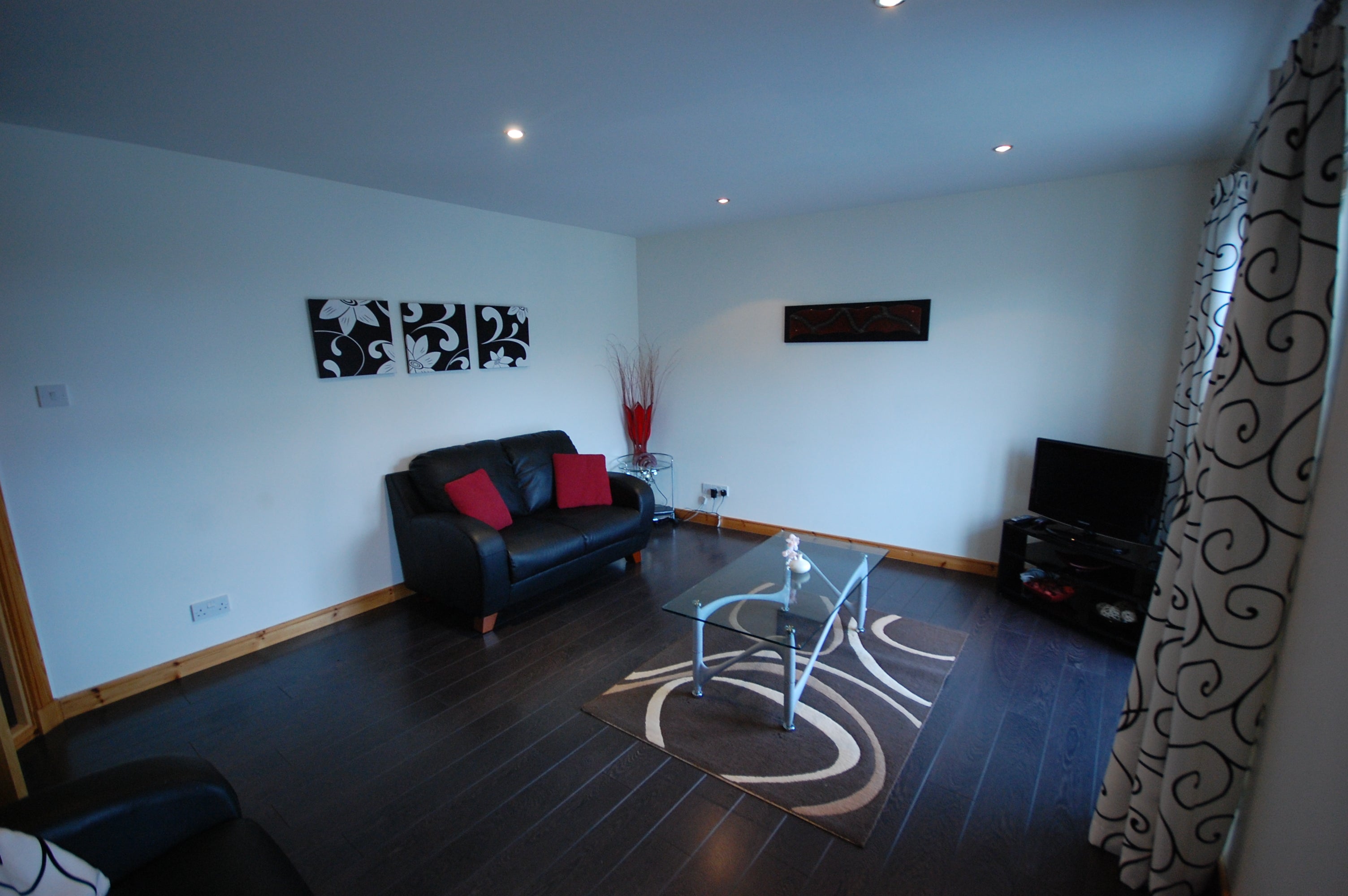 Flat Willowbank Road in Aberdeen City